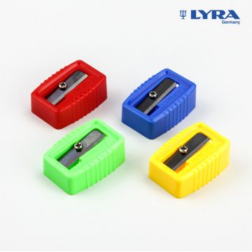 SHARPENER PLASTIC LYRA L7301160